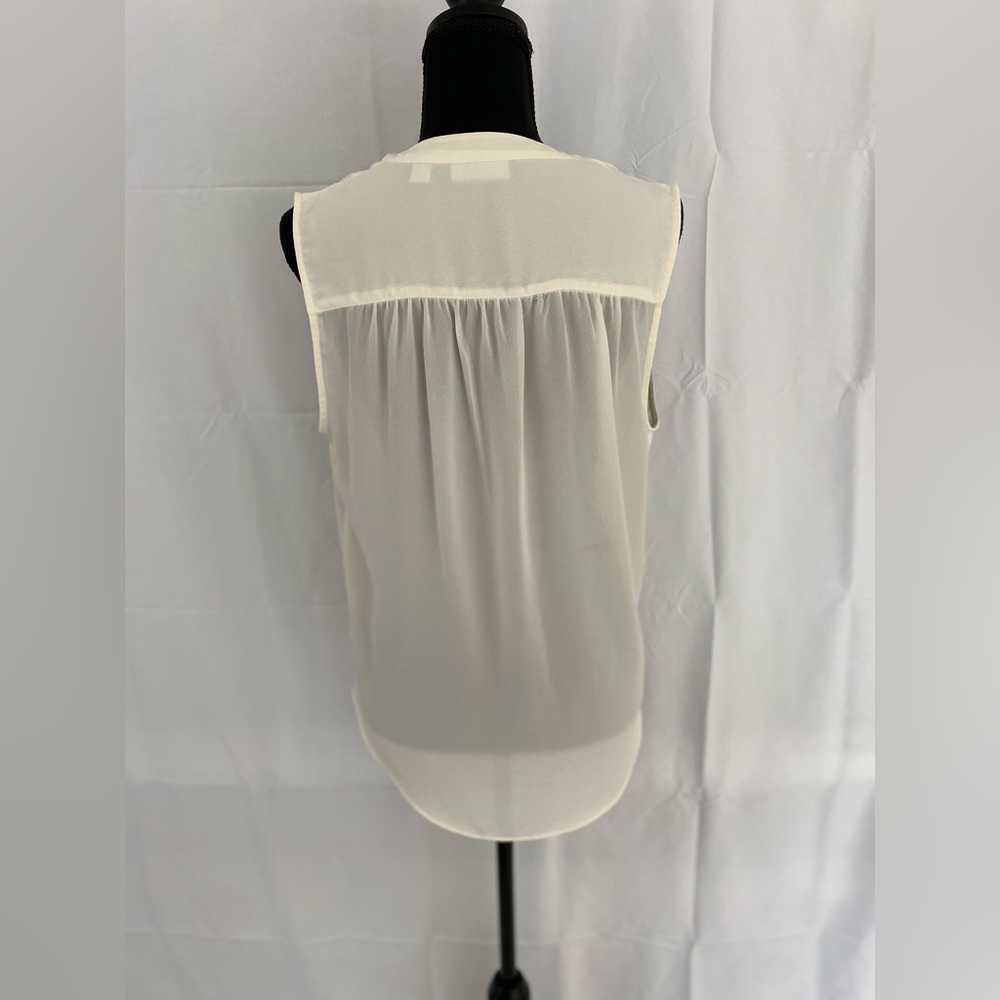 New York & Company Women White Wrap-Top Blouse, Size M - Item 0012 - Picture 3 of 5
